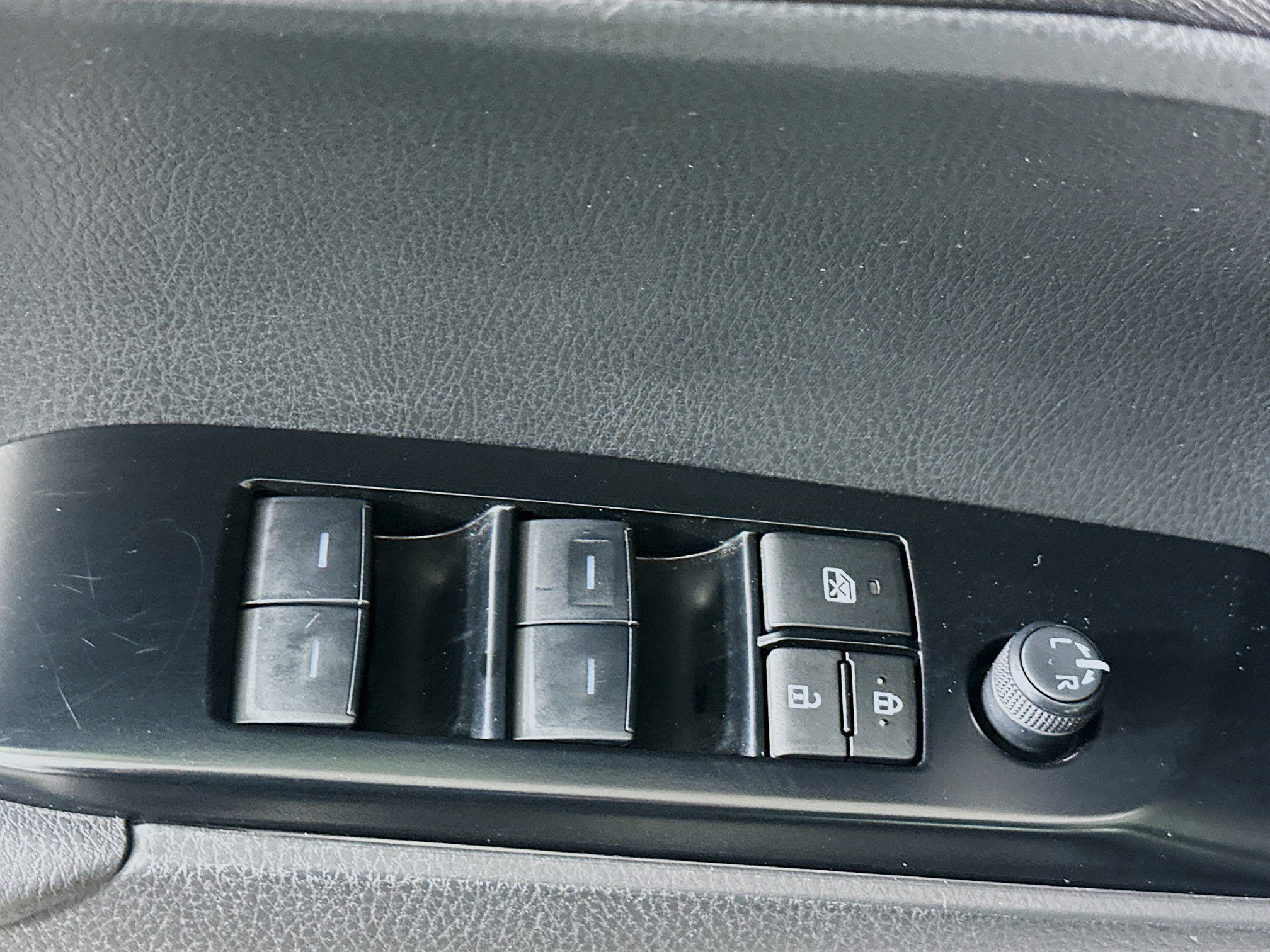 Used 2025 Toyota Camry LE image 15