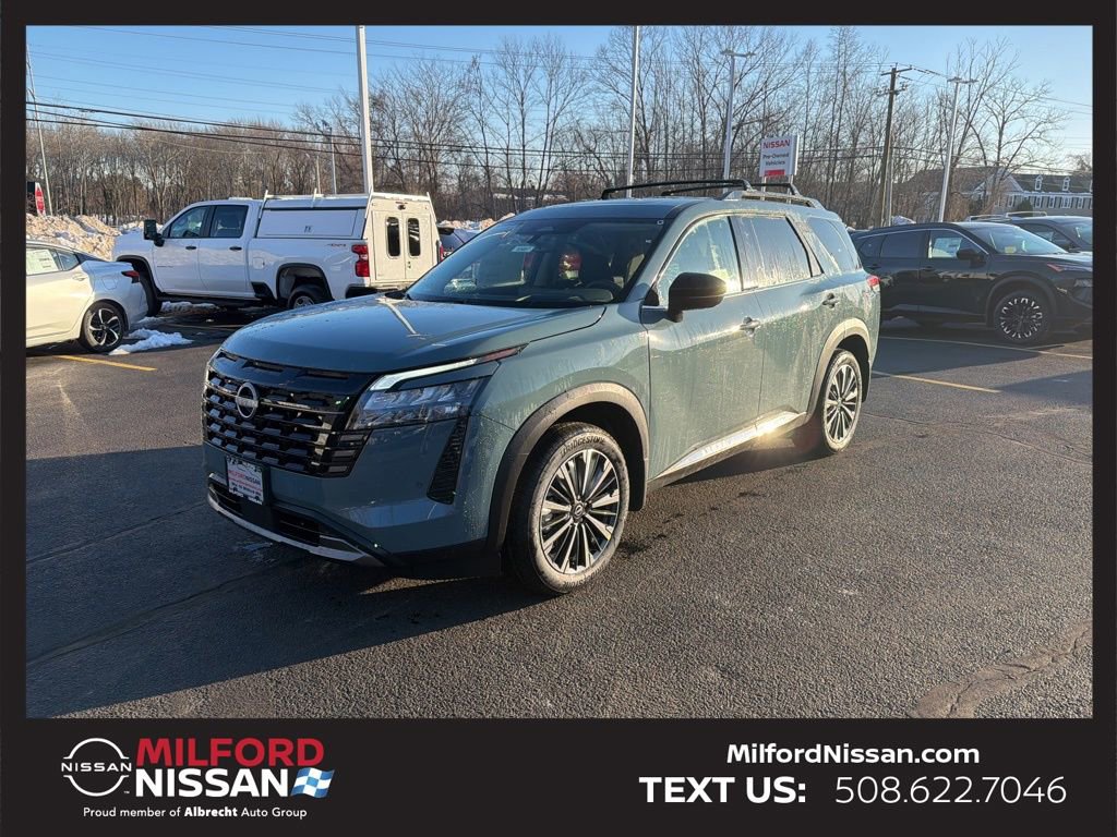 New 2026 Nissan Pathfinder Platinum w/ Cargo Package