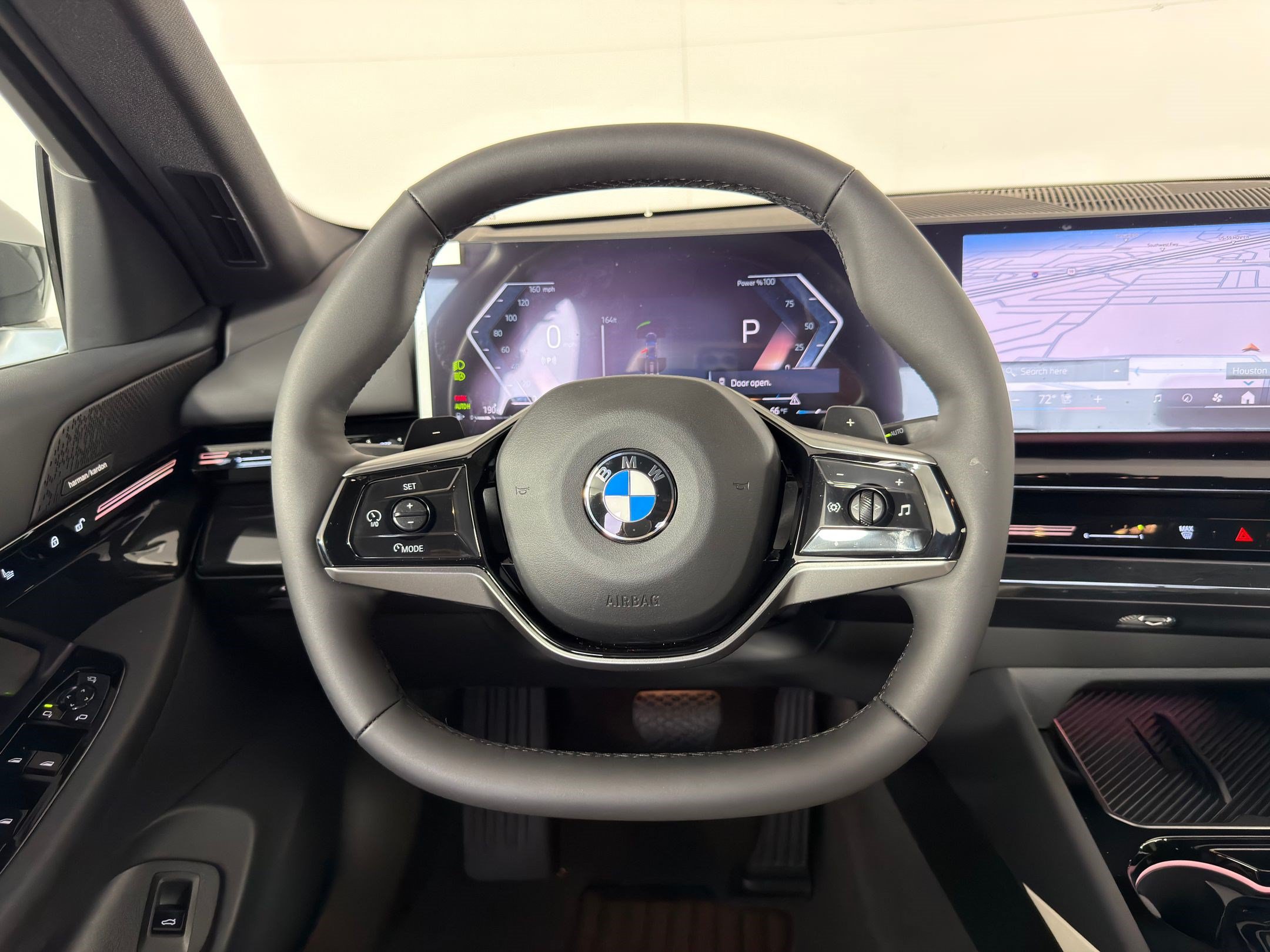 Used 2026 BMW 530i w/ Convenience Package RWD image 13