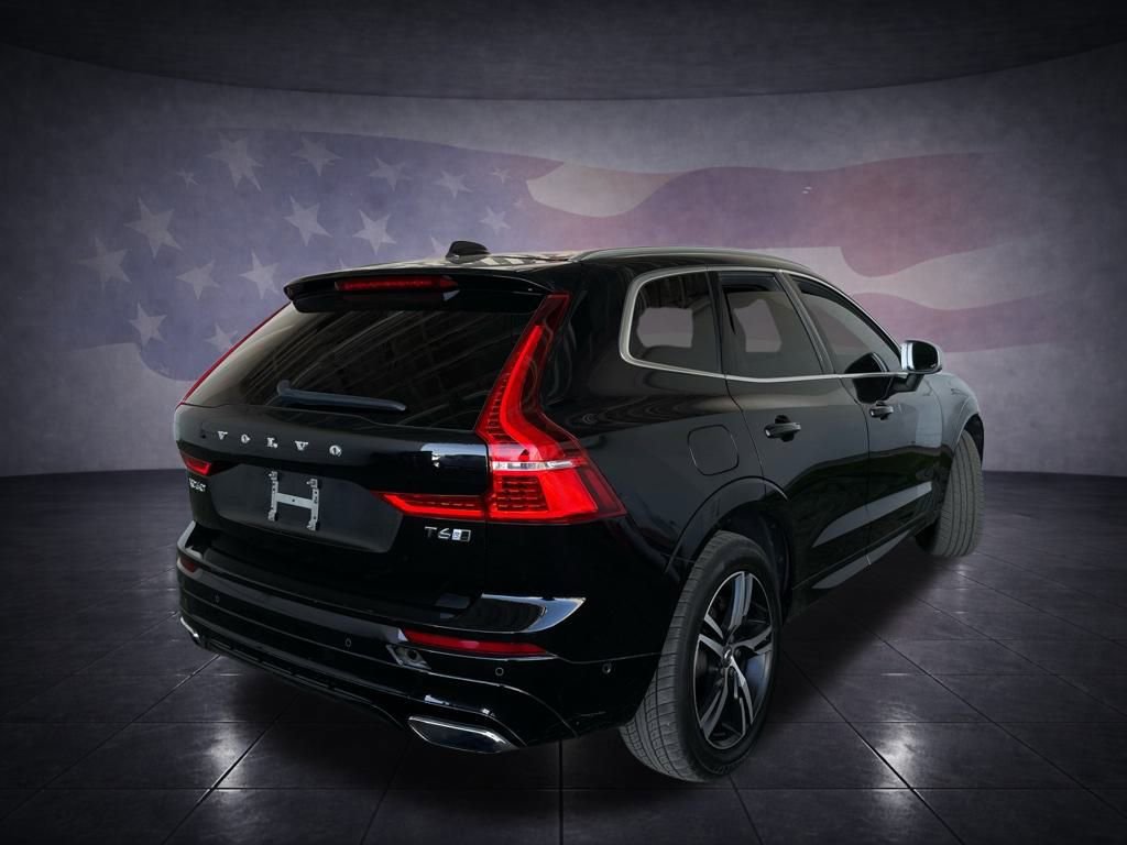 Used 2018 Volvo XC60 T6 R-Design w/ Convenience Package image 5