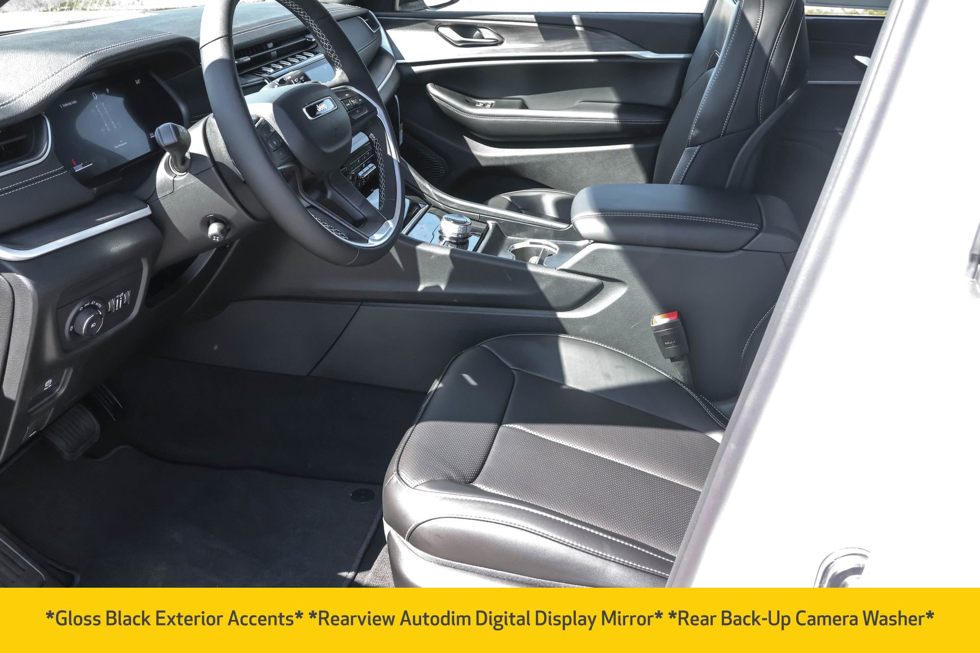 New 2025 Jeep Grand Cherokee Limited w/ Luxury Tech Group II image 5