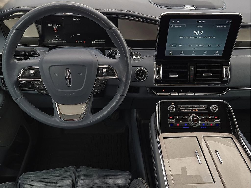 Used 2018 Lincoln Navigator Black Label image 12