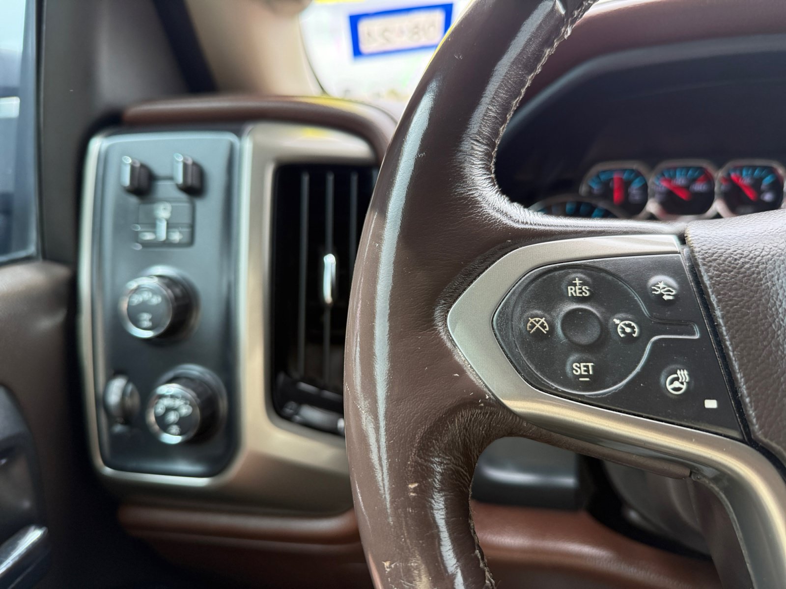 Used 2018 Chevrolet Silverado 2500 High Country w/ Duramax Plus Package AWD/4WD image 22