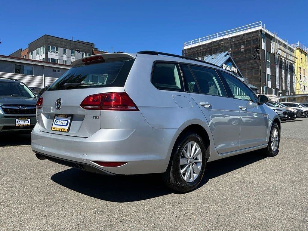 Used 2016 Volkswagen Golf S FWD image 8