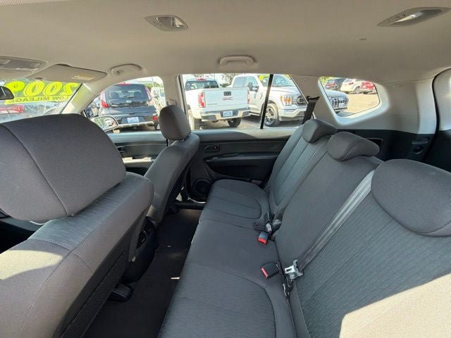 Used 2009 Kia Rondo LX FWD image 26