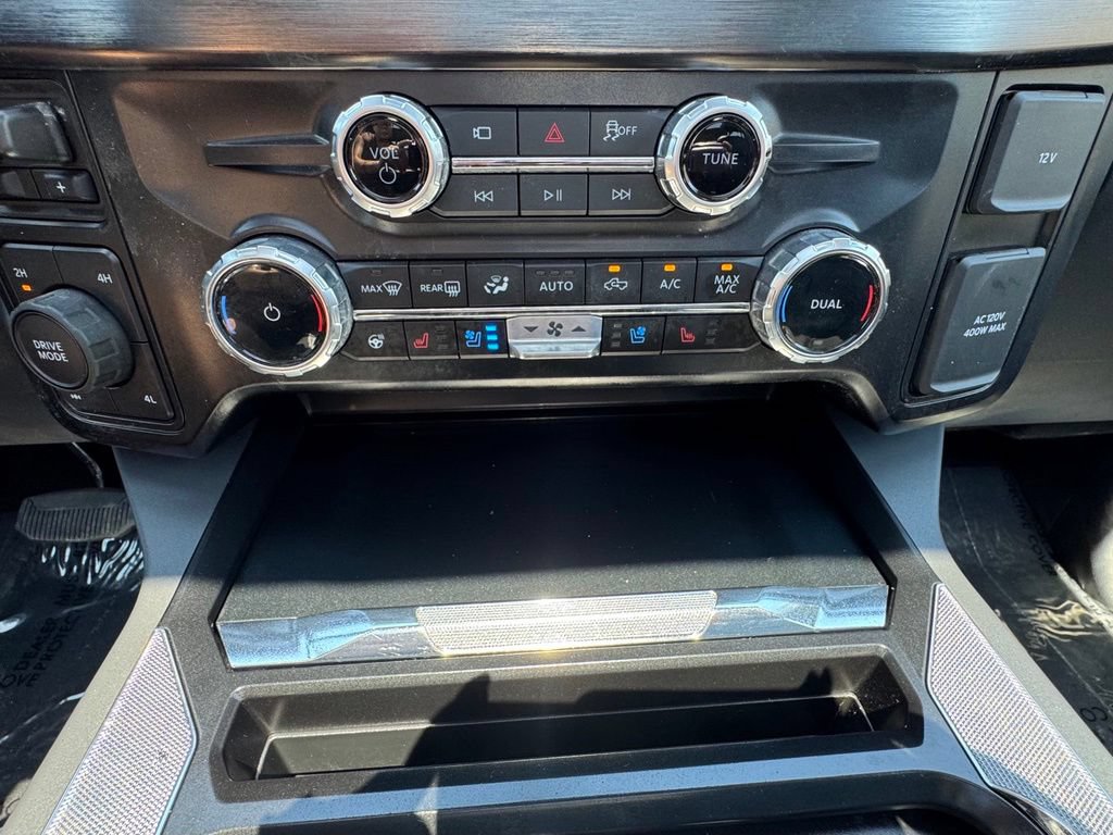Used 2025 Ford F250 Lariat w/ Lariat Ultimate Package AWD/4WD image 31