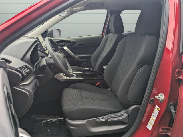 Used 2025 Mitsubishi Eclipse Cross AWD image 12
