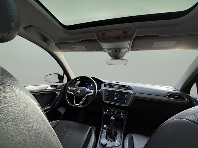 Used 2022 Volkswagen Tiguan SE image 28