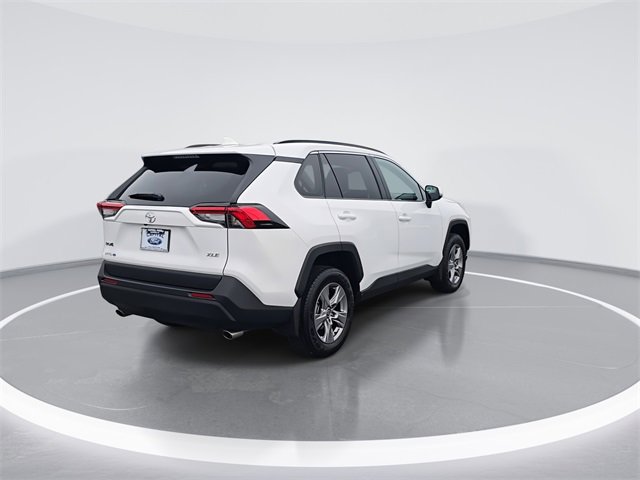 Used 2025 Toyota RAV4 XLE image 8