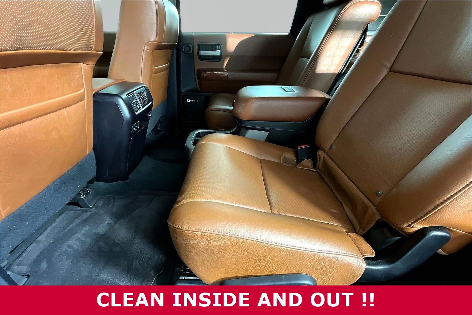 Used 2020 Toyota Sequoia Platinum w/ Preferred Accessory Package AWD/4WD image 20