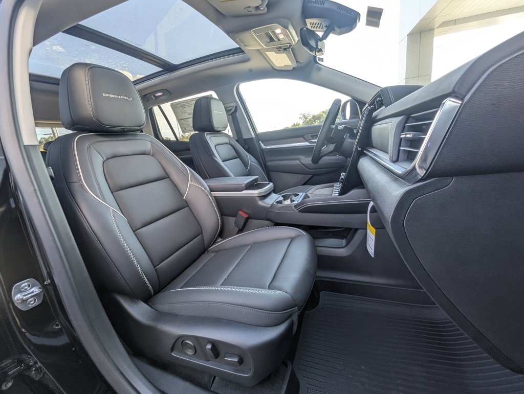 New 2026 GMC Terrain Denali w/ LPO, Floor Liner Package image 13