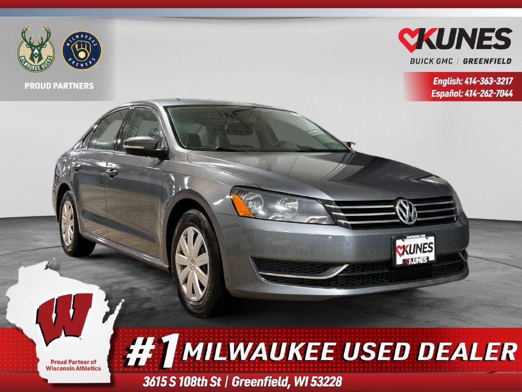 Used 2013 Volkswagen Passat 2.5 S FWD image 1