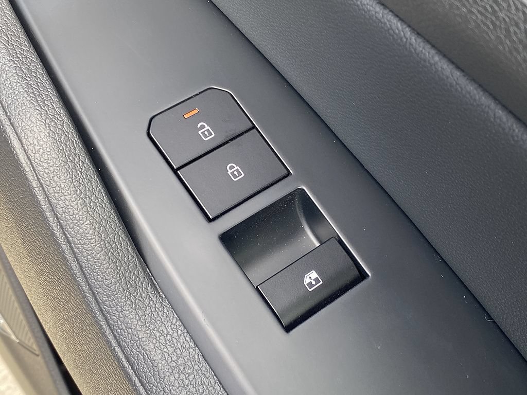 New 2026 Kia Sportage EX FWD image 25