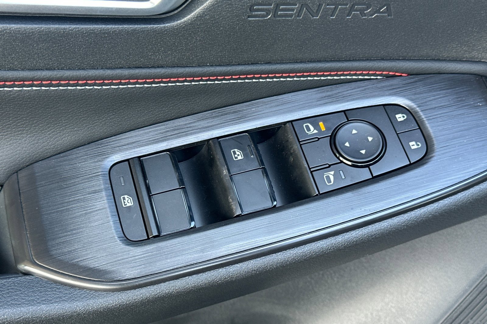 New 2027 Nissan Sentra SR FWD image 13