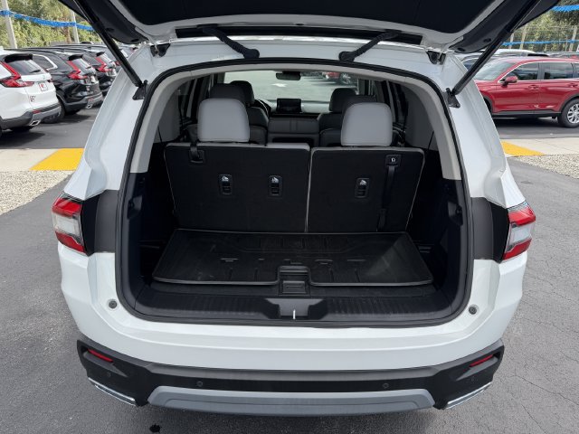 Certified 2024 Honda Pilot Touring image 13