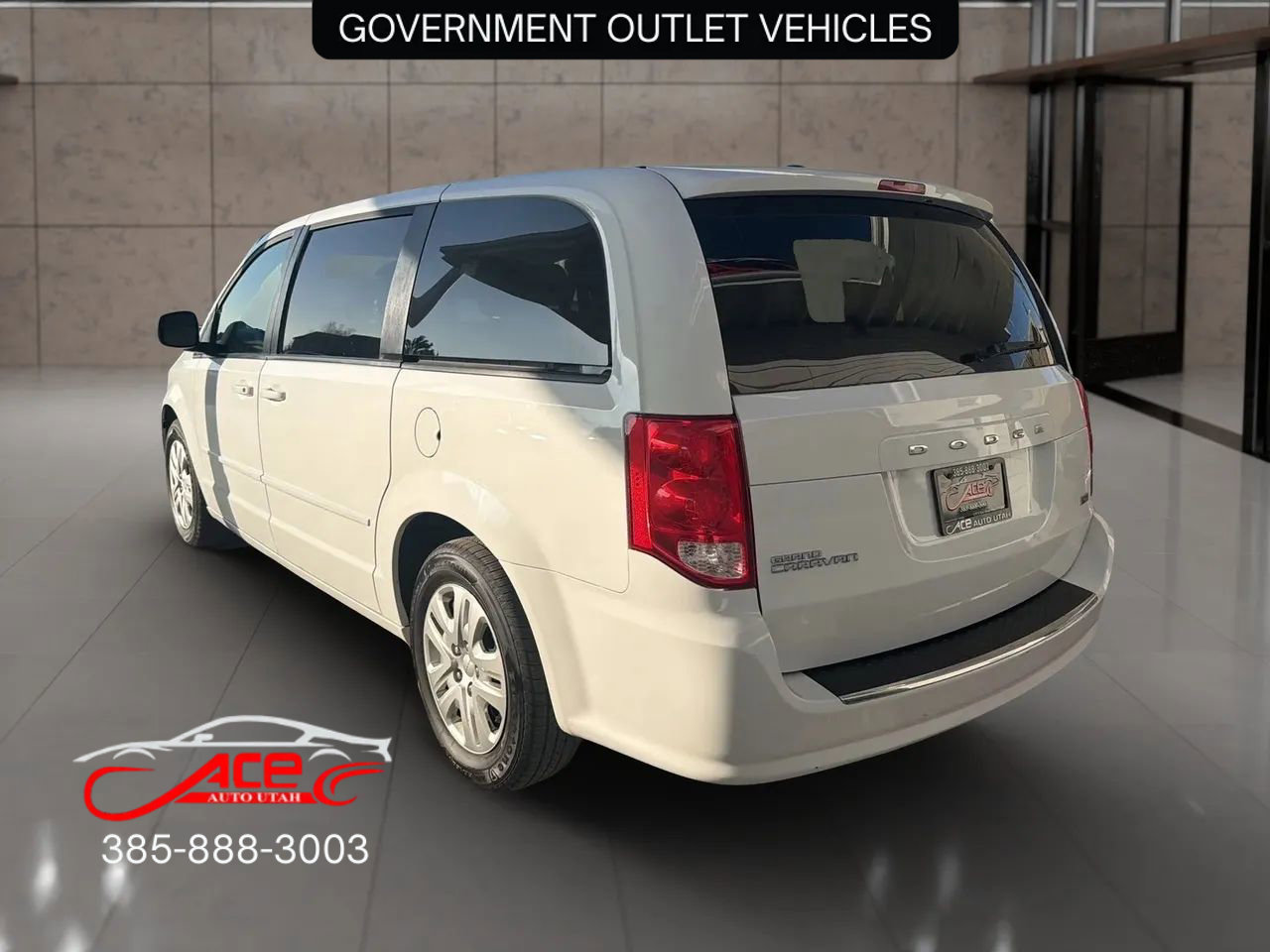 Used 2017 Dodge Grand Caravan SE w/ UConnect Hands-Free Group image 6