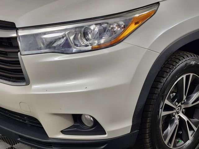 Used 2016 Toyota Highlander XLE AWD/4WD image 8