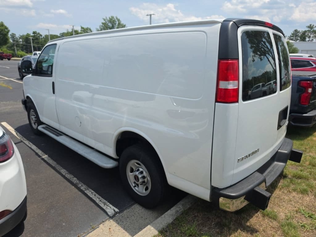Used 2024 GMC Savana 2500 w/ Driver Convenience Package RWD image 6