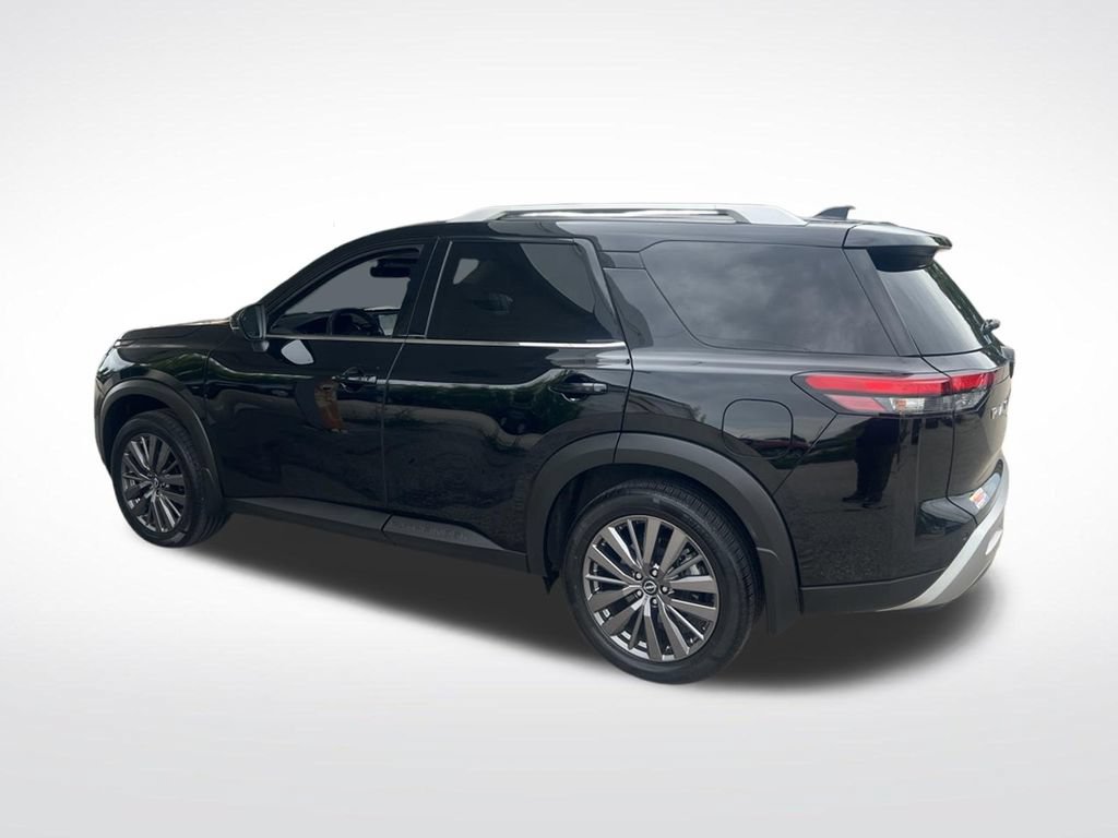 Certified 2024 Nissan Pathfinder SL w/ SL Premium Package AWD/4WD image 51