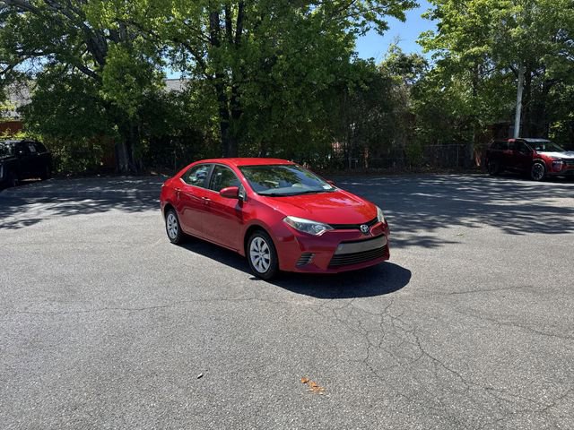 Used 2015 Toyota Corolla LE FWD image 3