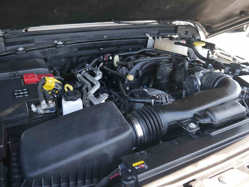 Certified 2023 Jeep Gladiator Willys image 13