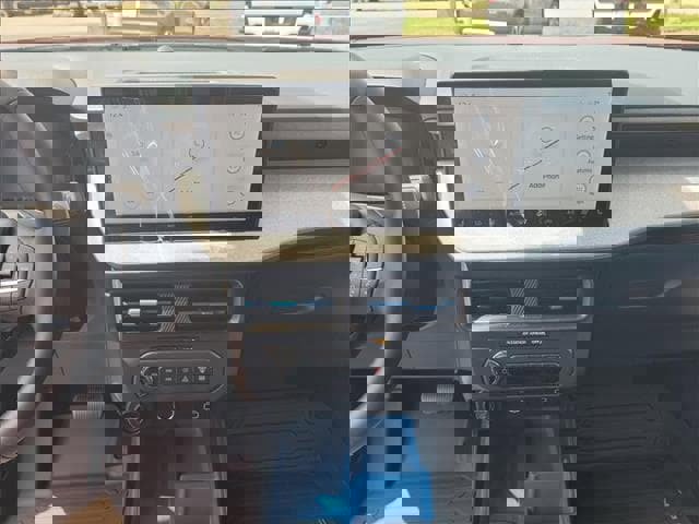 New 2025 Ford Maverick XLT w/ XLT Luxury Package image 22