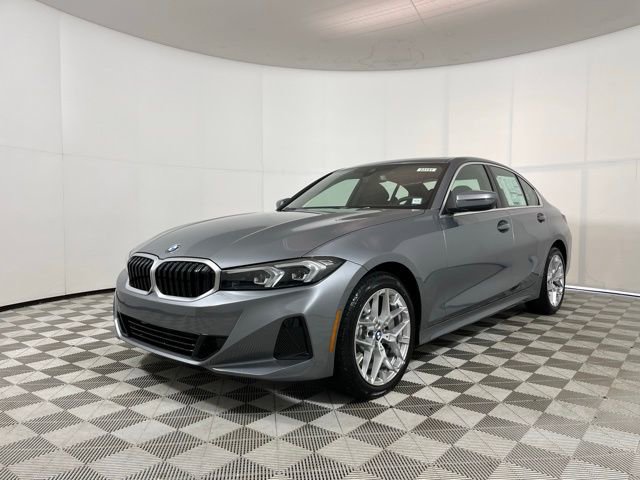 Used 2025 BMW 330i xDrive Sedan w/ Premium Package image 3