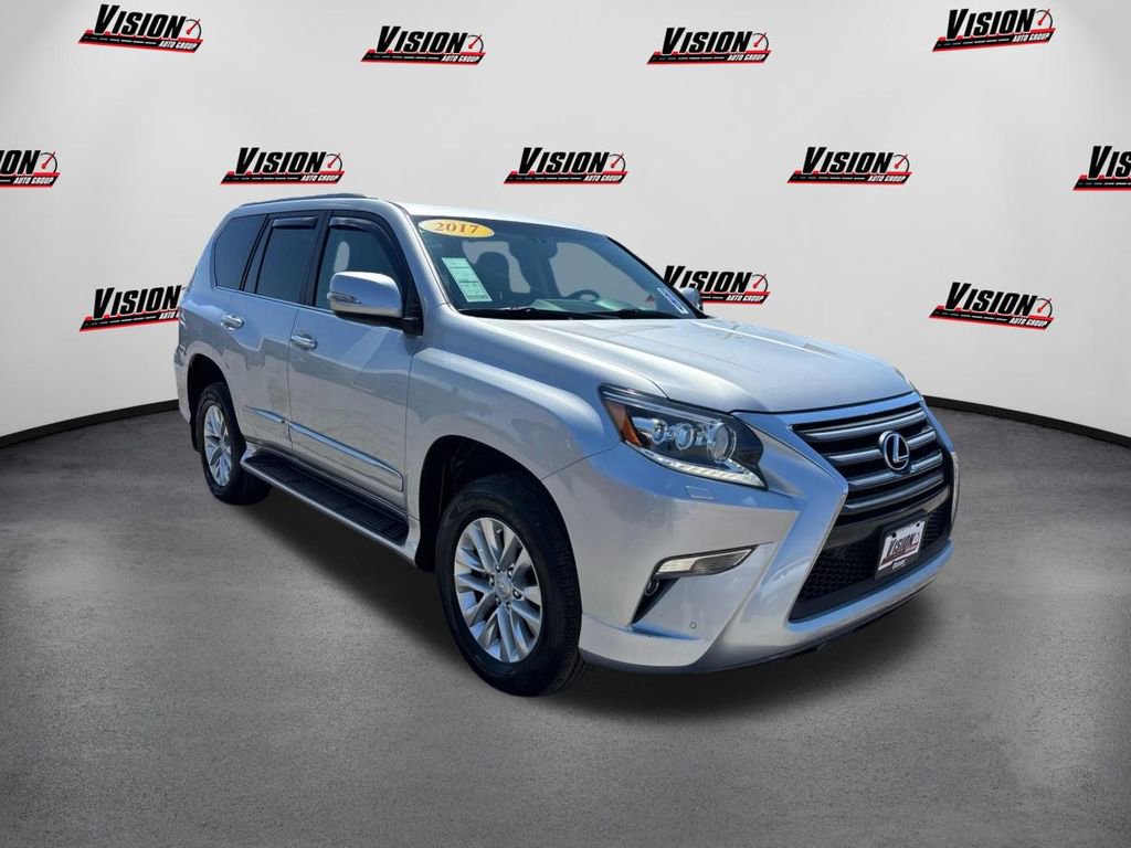 Used 2017 Lexus GX 460 Premium w/ Premium Package image 3