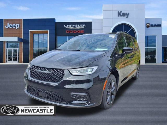 New 2025 Chrysler Pacifica Select w/ Fav Edition Package FWD image 1