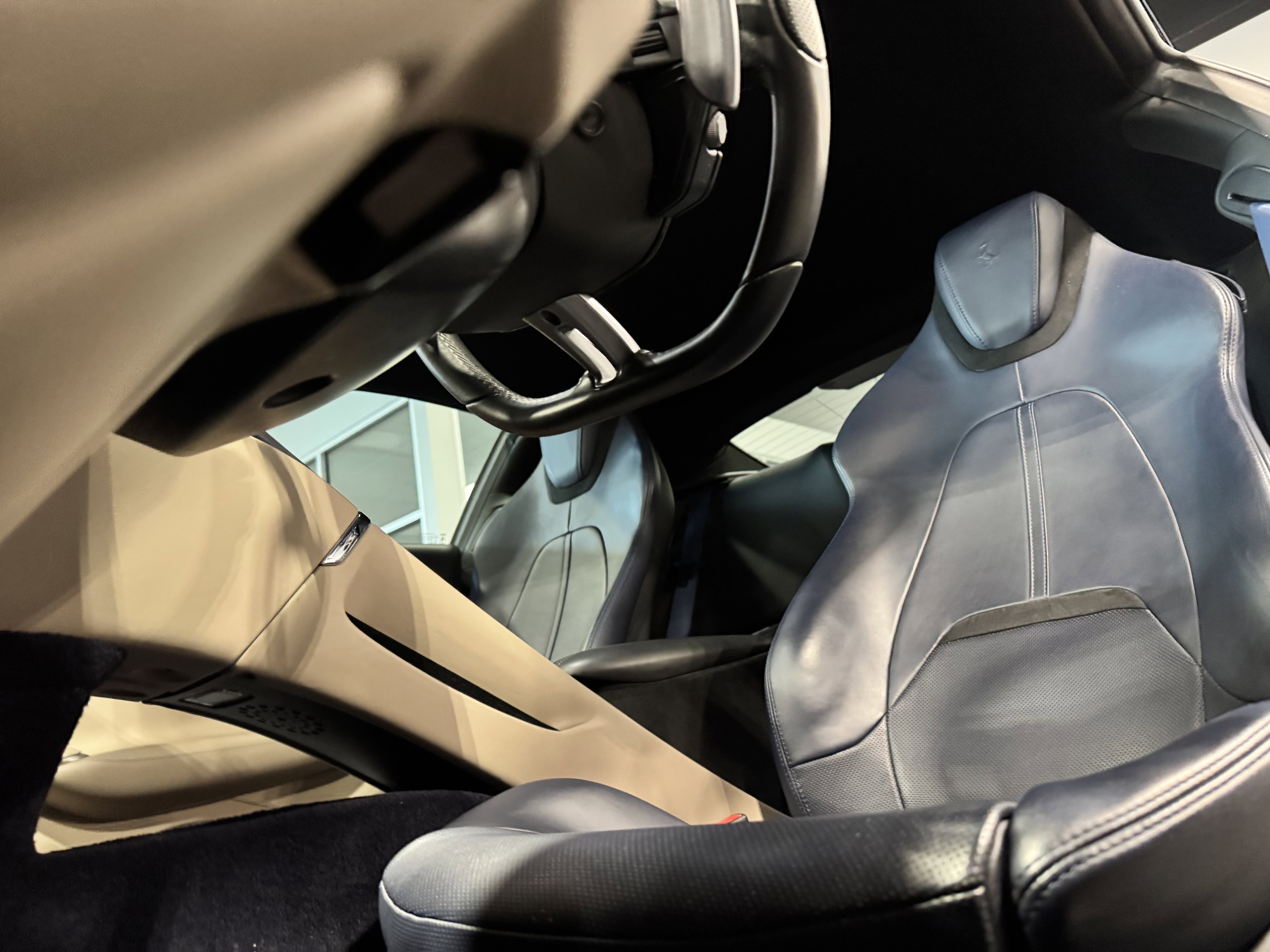 Used 2021 Ferrari Roma Base image 10