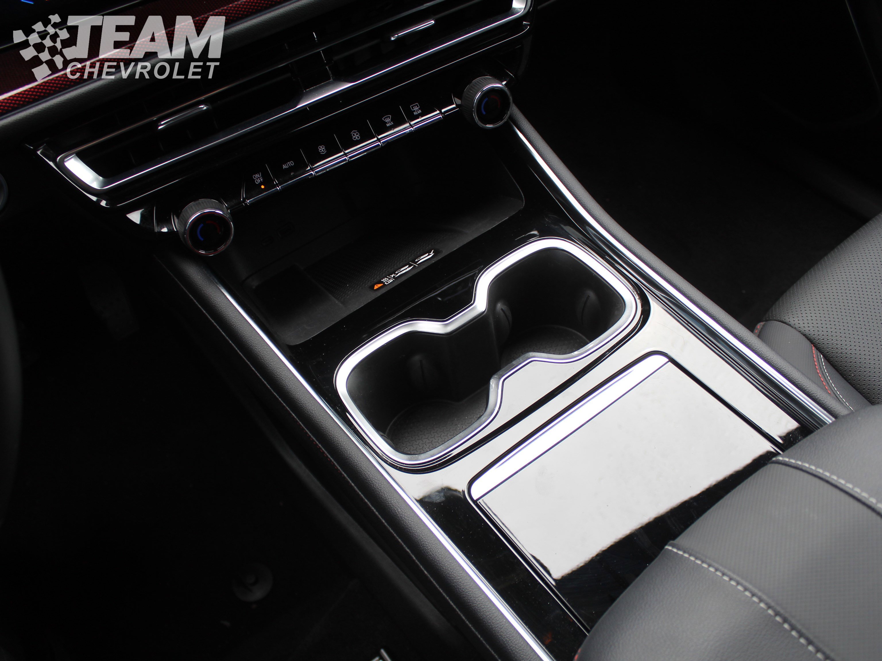 Used 2024 Chevrolet Traverse Z71 w/ Enhanced Driving Package image 18