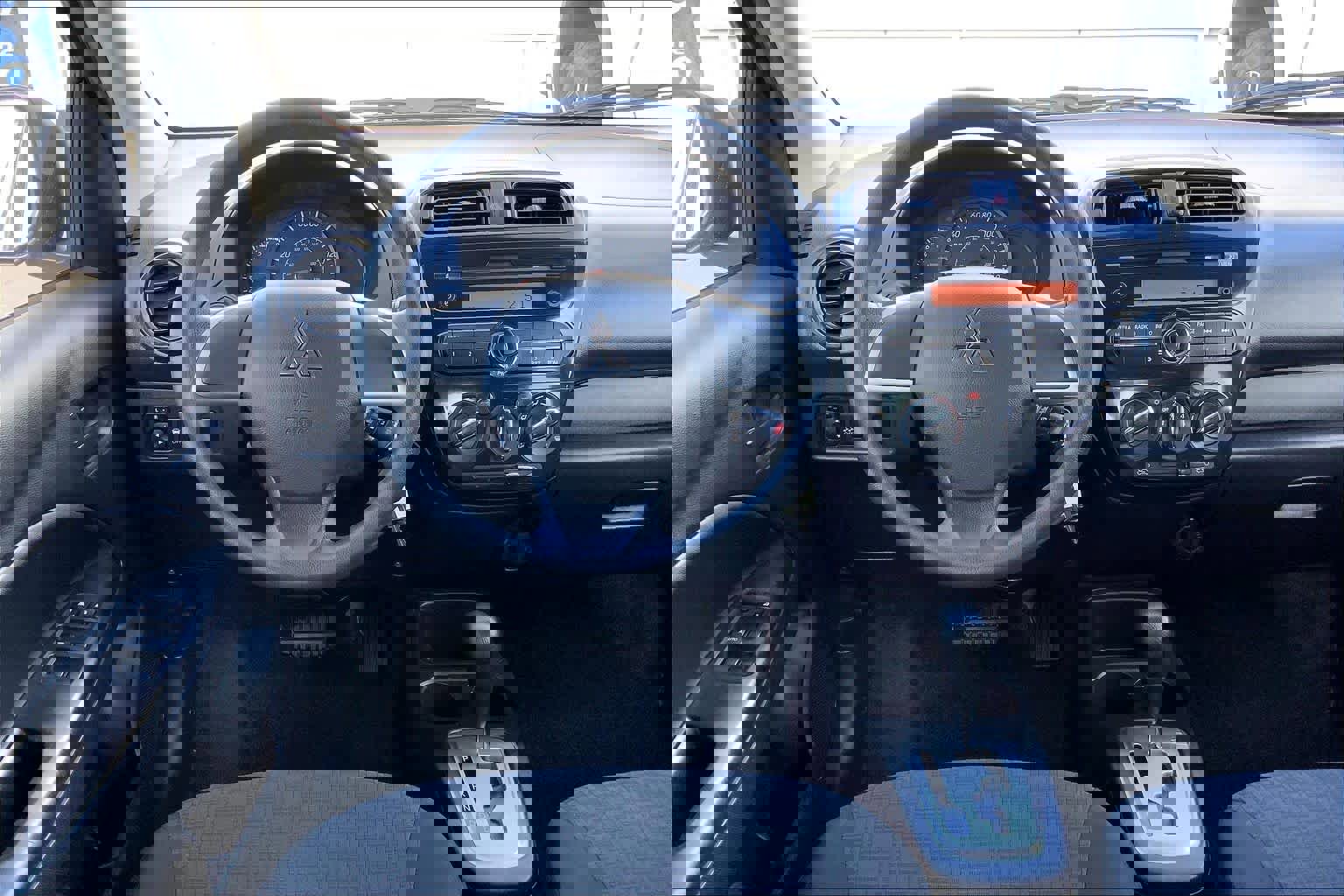 Used 2017 Mitsubishi Mirage ES image 4