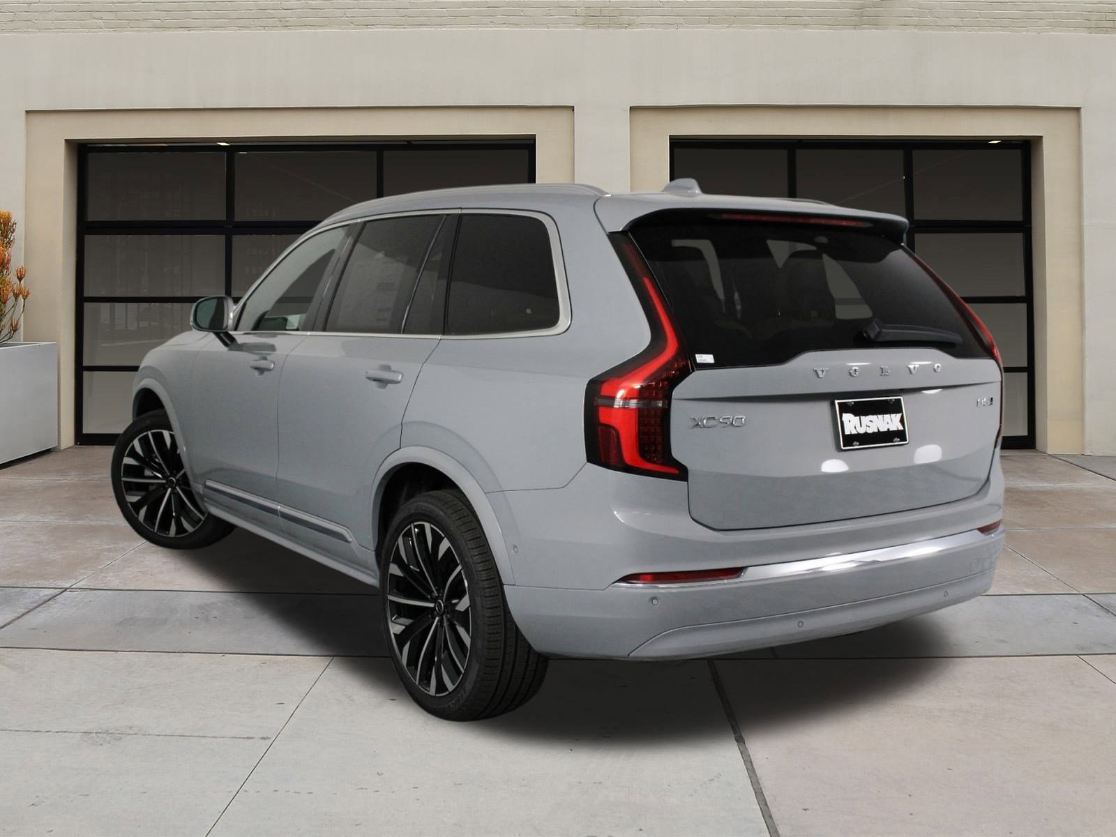New 2026 Volvo XC90 B5 Plus image 3