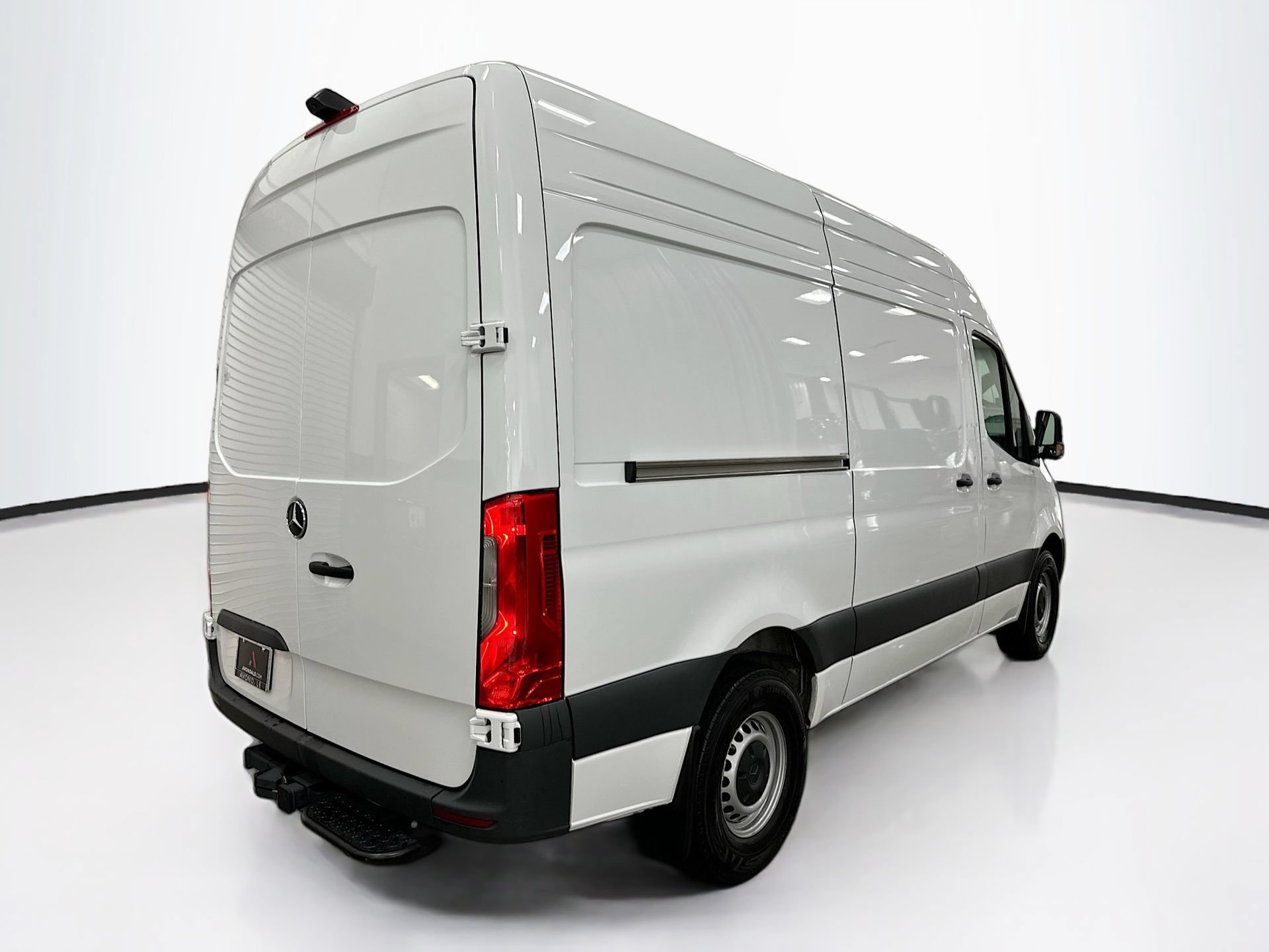Used 2026 Mercedes-Benz Sprinter 2500 image 8