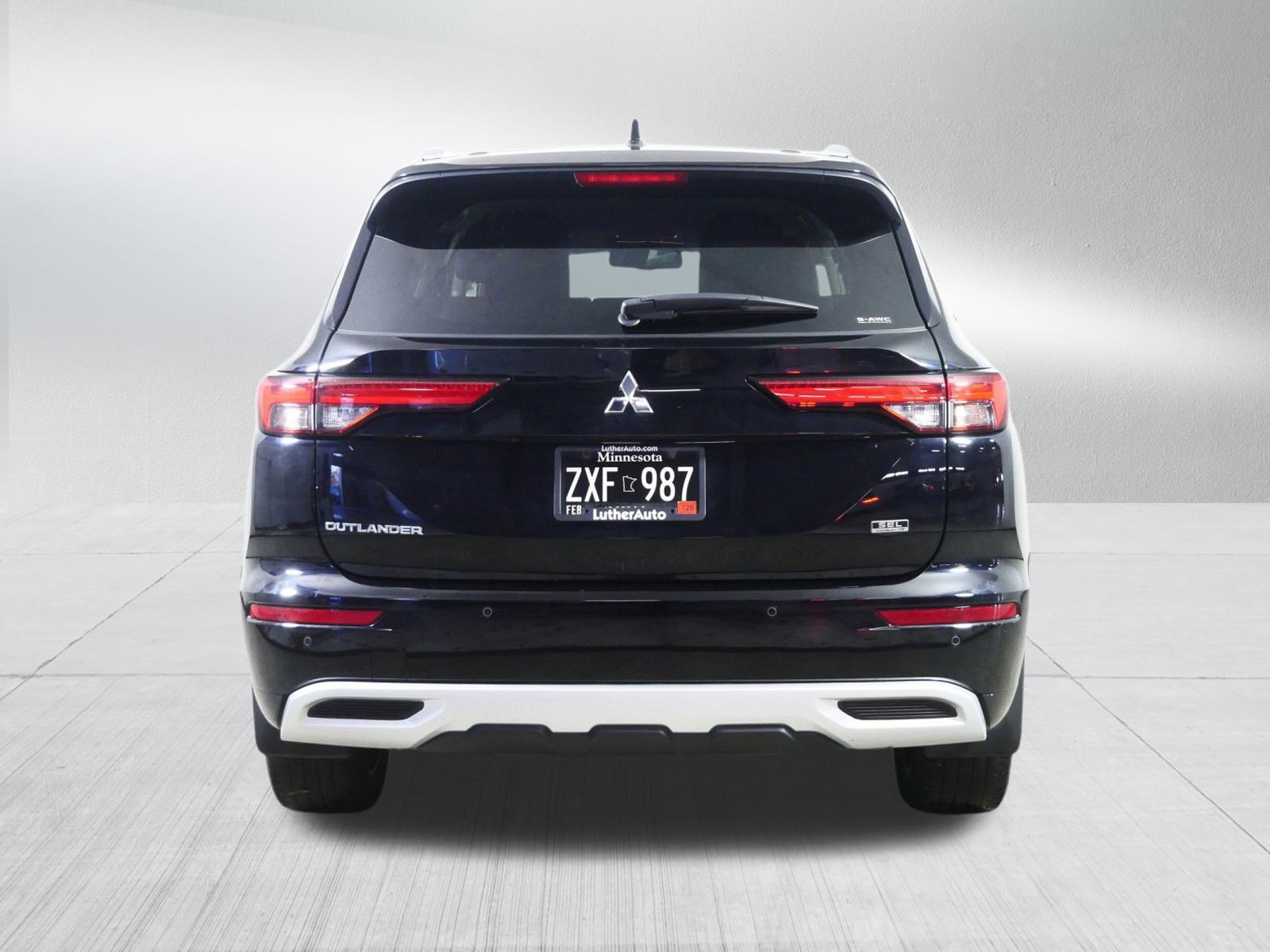 Used 2022 Mitsubishi Outlander SEL image 6