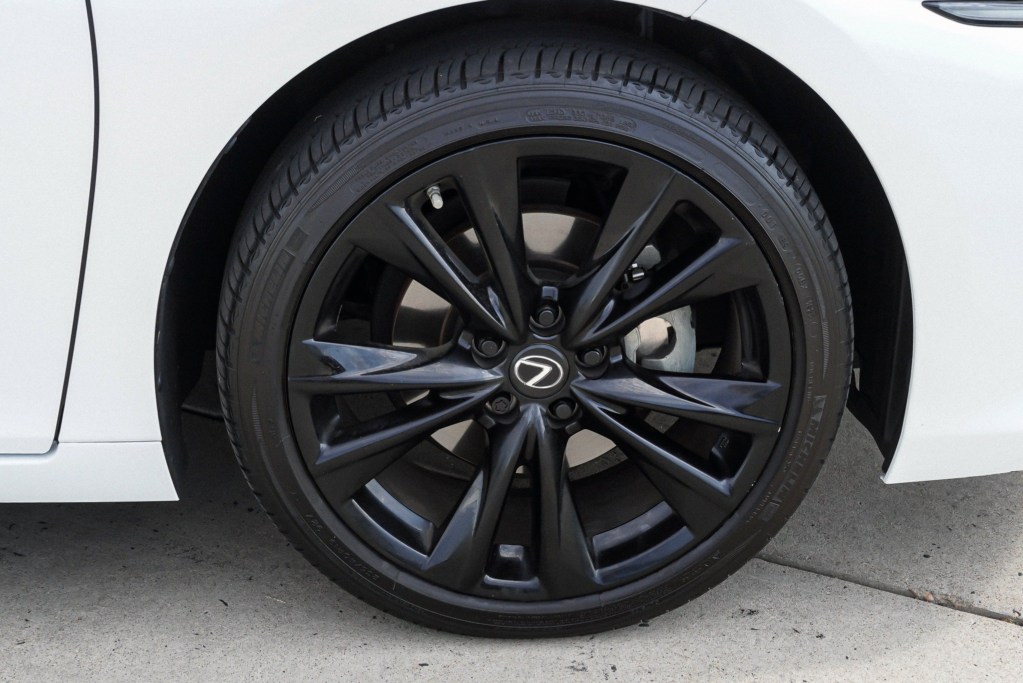 Used 2023 Lexus ES 350 F Sport w/ Accessory Package (Z2) FWD image 10