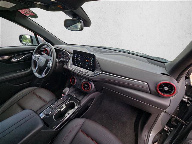 Used 2025 Chevrolet Blazer RS FWD image 21