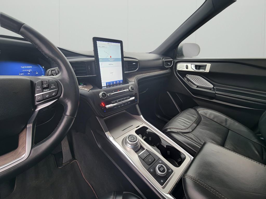 Used 2020 Ford Explorer Platinum w/ Premium Technology Package image 22
