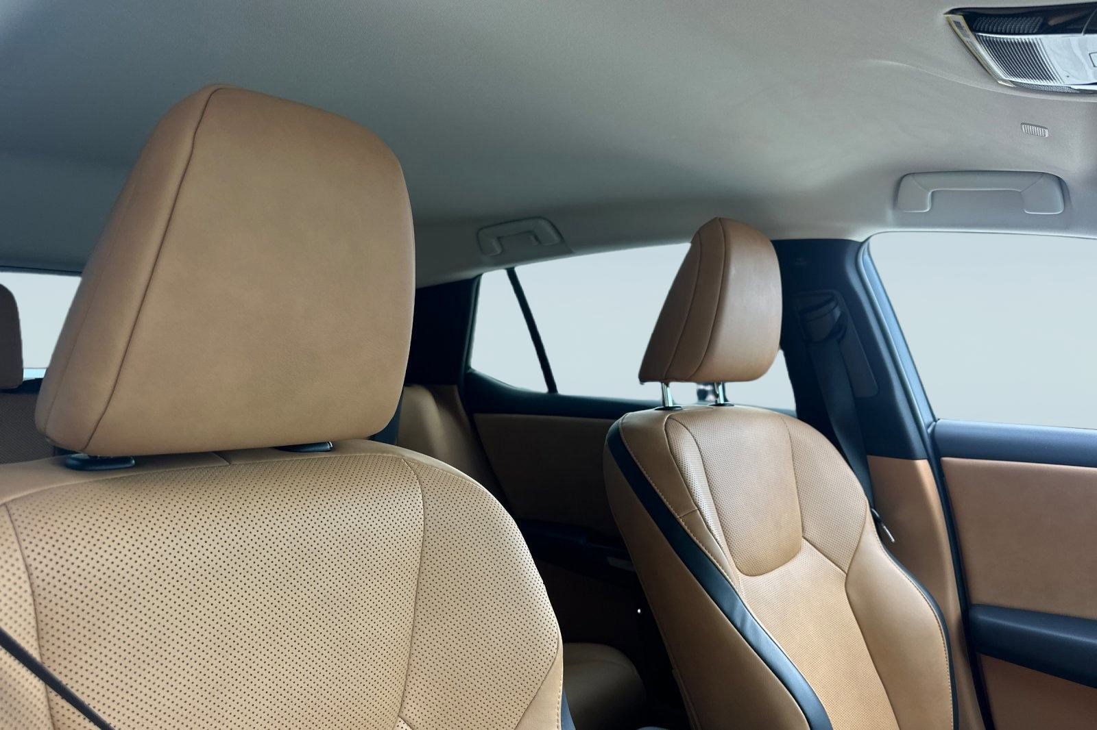 Used 2025 Lexus RZ 300e image 23