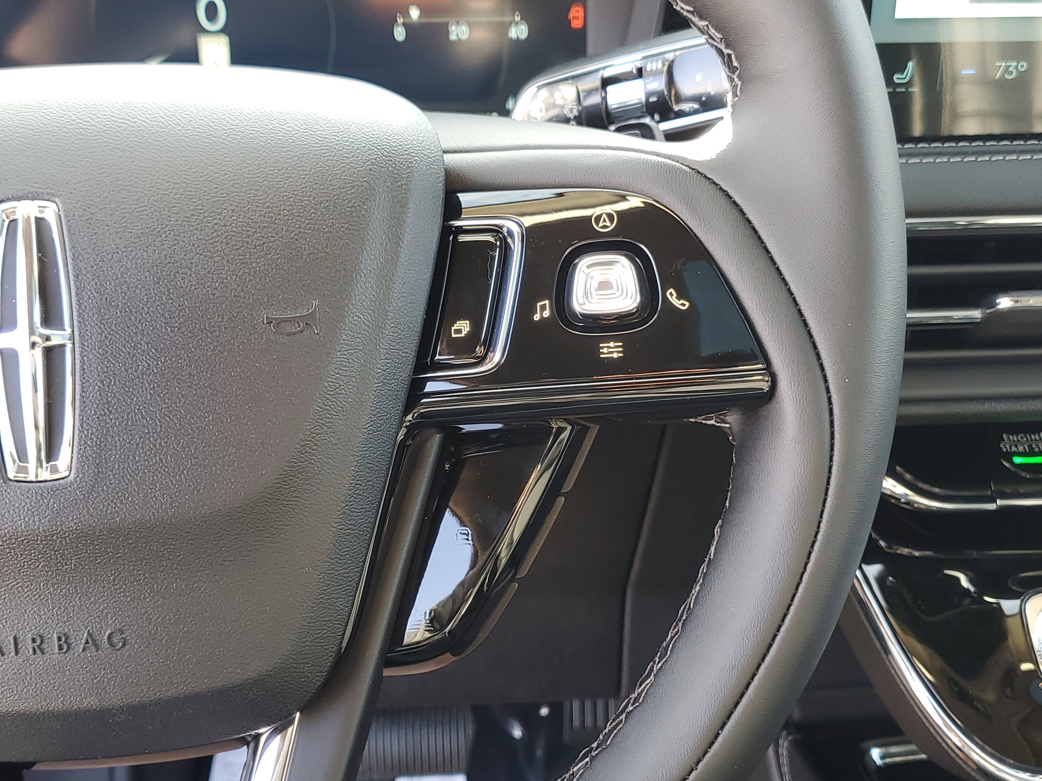 New 2026 Lincoln Corsair Premiere image 18