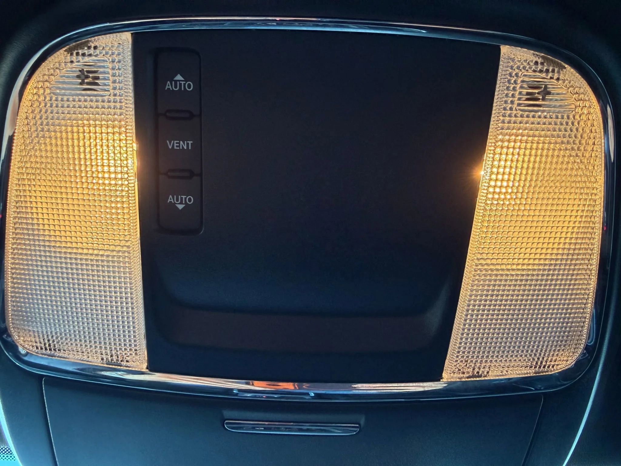 Used 2021 Dodge Charger SXT w/ Leather Interior Group image 23