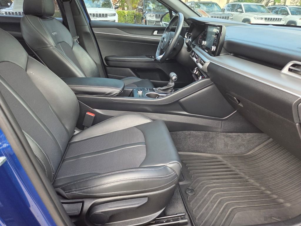 Used 2021 Kia K5 GT-Line w/ GT-Line FWD Premium Package image 10