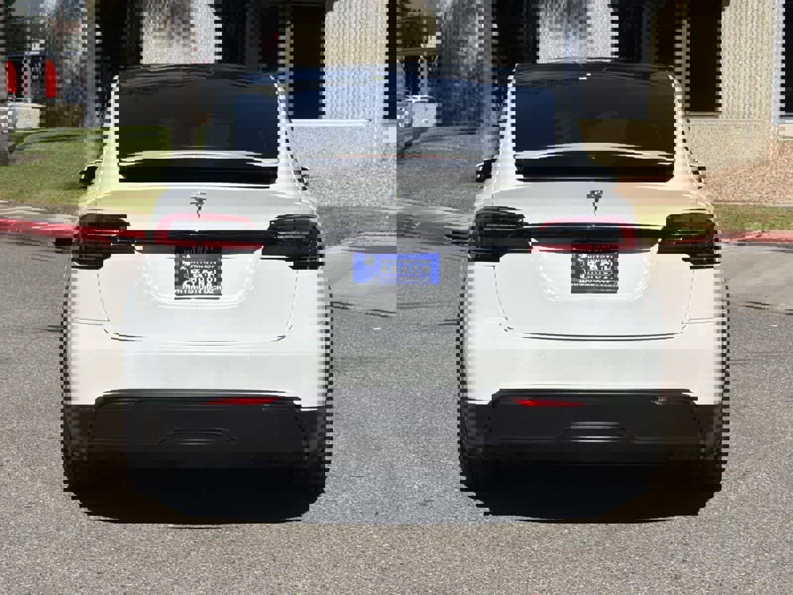 Used 2023 Tesla Model X image 5