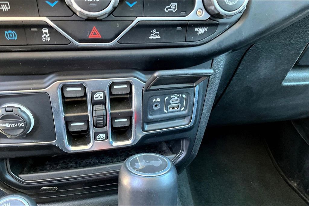 Used 2022 Jeep Wrangler Unlimited Sahara image 18