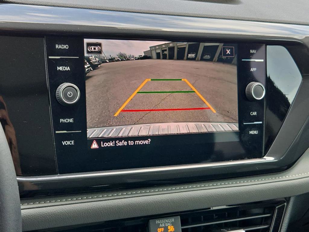 Used 2024 Volkswagen Taos SEL image 34