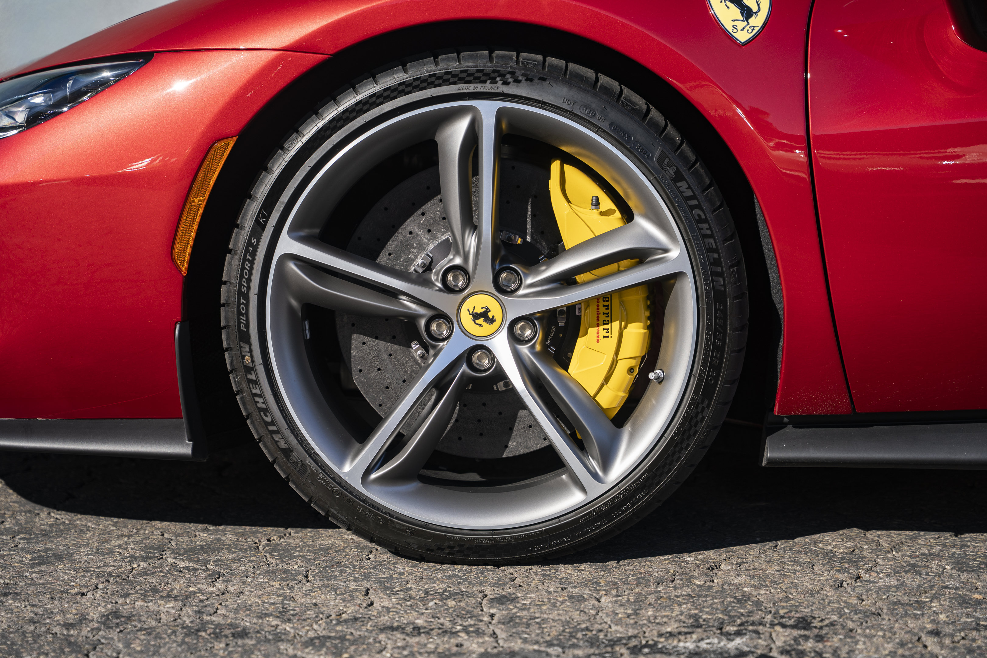 Used 2025 Ferrari 296 GTS RWD image 14
