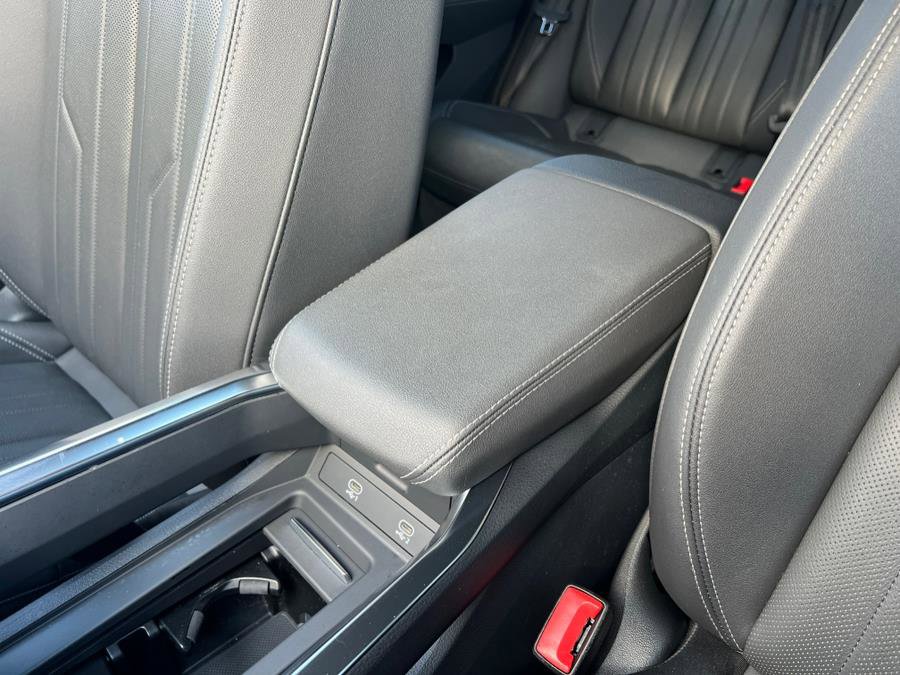 Used 2023 Audi e-tron Premium Plus w/ Premium Plus Package image 27