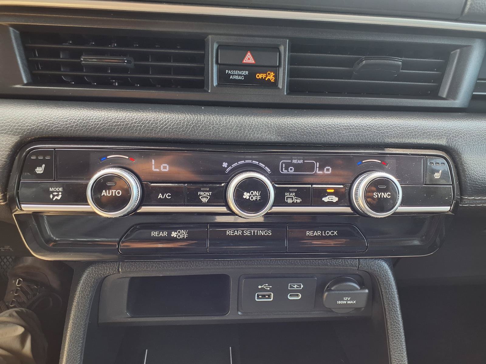 Used 2025 Honda Pilot EX-L image 12