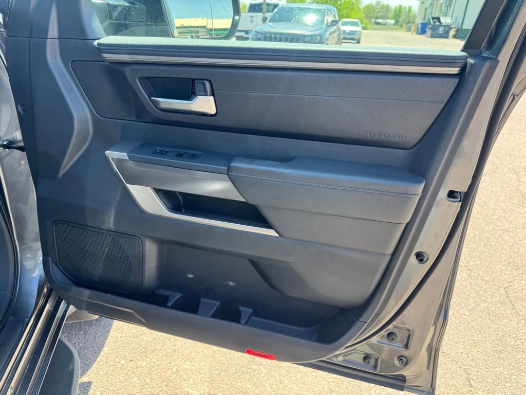 Used 2022 Toyota Tundra SR5 AWD/4WD image 19