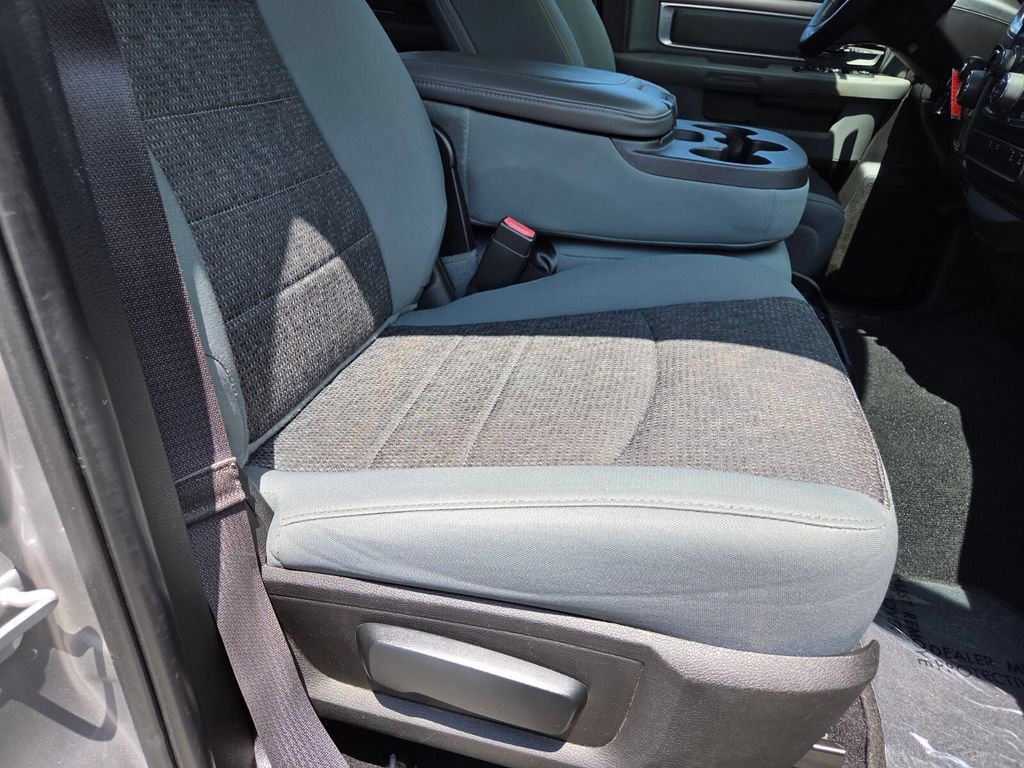 Used 2019 RAM 1500 Big Horn RWD image 26